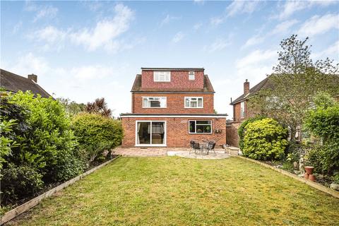 2 Furzewood, Sunbury-on-thames, TW16 6SJ