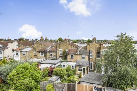5 bedroom house to rent, Richmond Road London N11