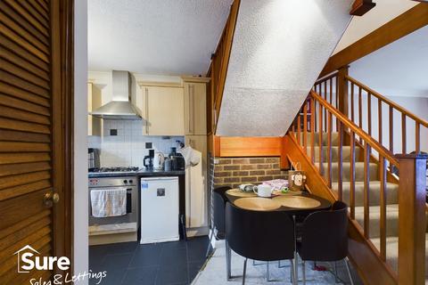 2 bedroom terraced house for sale, Katrine Square, Hemel Hempstead, Hertfordshire, HP2