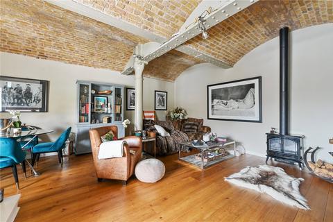 1 bedroom apartment for sale, East Smithfield, London, E1W