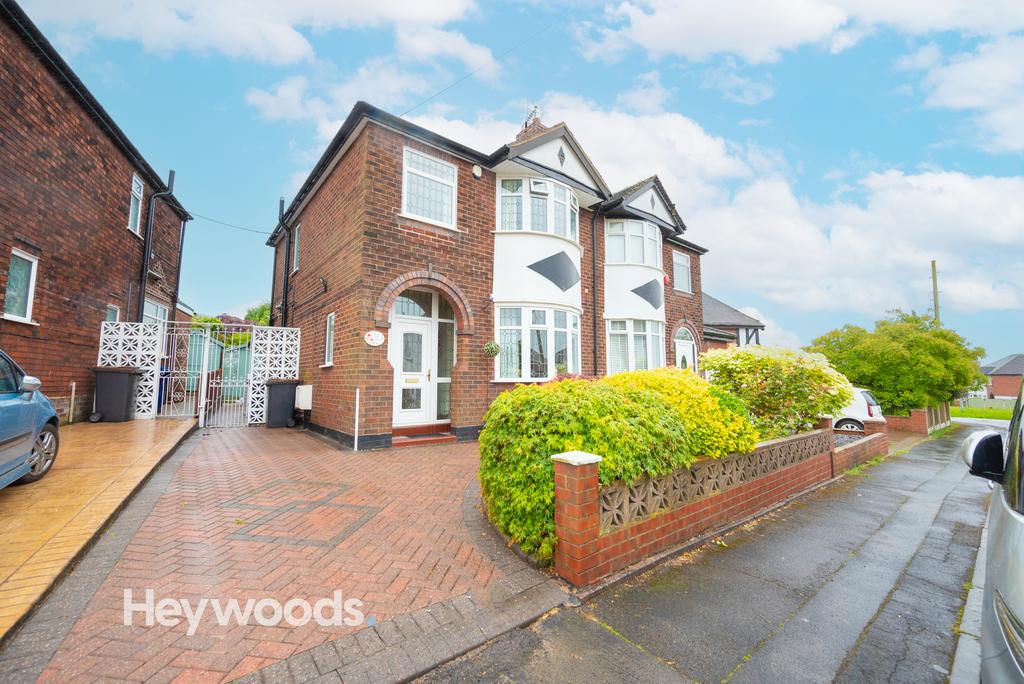 Ashcroft Road, Porthill, ST5 3 bed semidetached house to rent £1,100