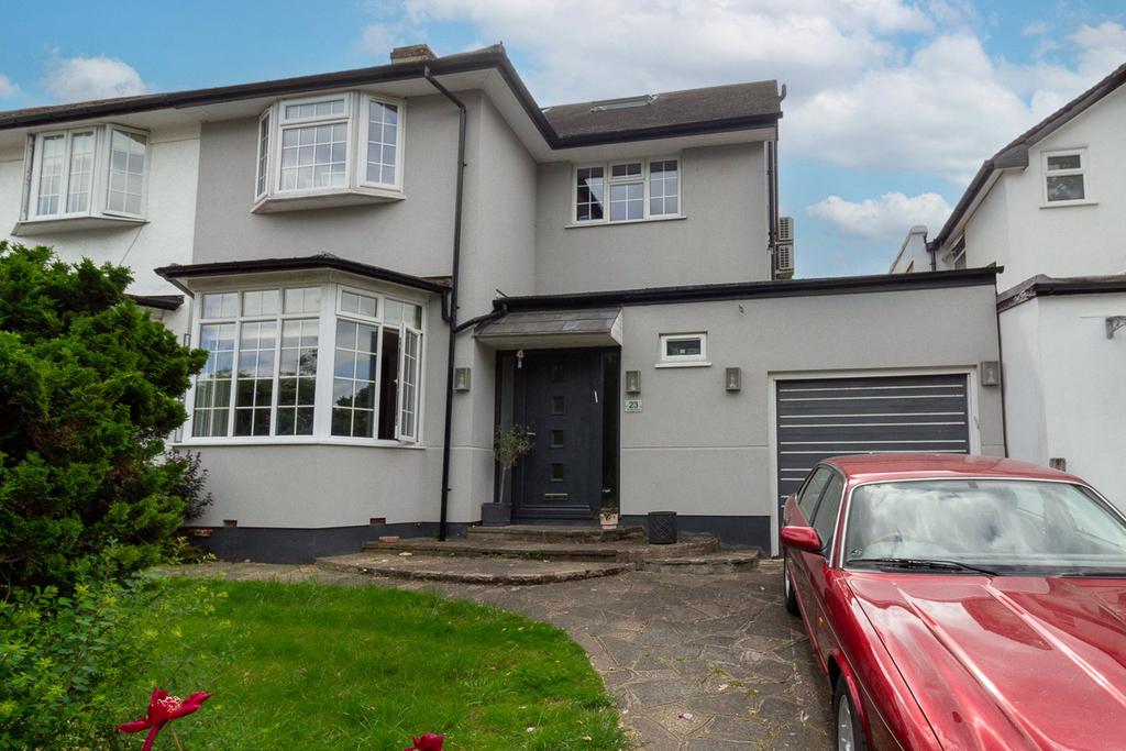 Glendale Avenue, Edgware, HA8 5 bed semidetached house for sale £925,000