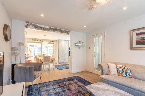 undefined, 2991L Baberton Mains Wood, Edinburgh, EH14 3EZ
