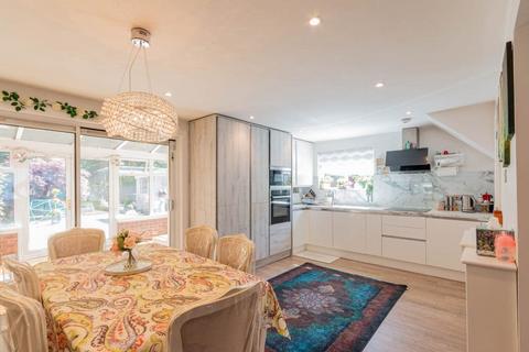 undefined, 2991L Baberton Mains Wood, Edinburgh, EH14 3EZ