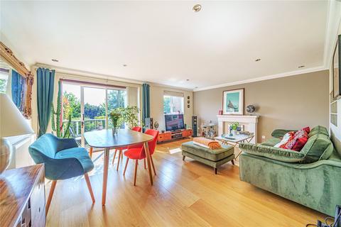 14 Artington Walk, Guildford, GU2 4EA