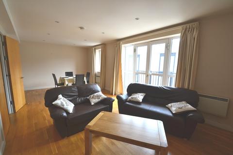 3 bedroom flat to rent, Langton Gardens, City Centre