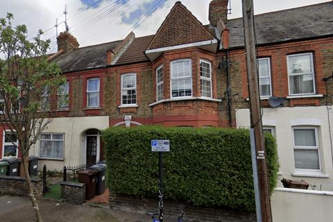 2 bedroom flat for sale, Kettlebaston Road, London, E10