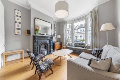 5 bedroom terraced house to rent, Grandison Road, Between the Commons, London, SW11