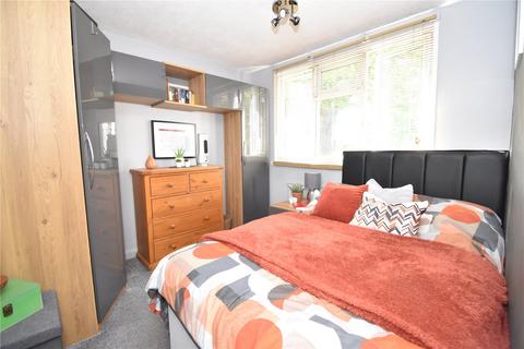 52 Roughtons, Chelmsford, CM2 8PF