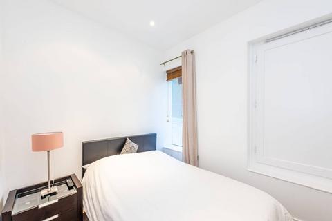 2 bedroom flat to rent, Grosvenor Waterside, Chelsea, London, SW1W