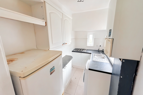 2 bedroom flat to rent, Silver Lonnen, Newcastle upon Tyne NE5