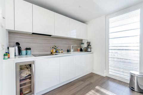 1 bedroom flat to rent, Buckhold Road, Wandsworth, London, SW18