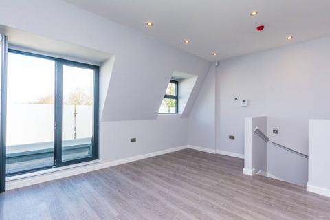 1 bedroom flat to rent, Garratt Lane, Earlsfield, London, SW18
