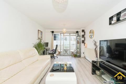 1 bedroom flat to rent, 25 Gresse Street, London, W1T