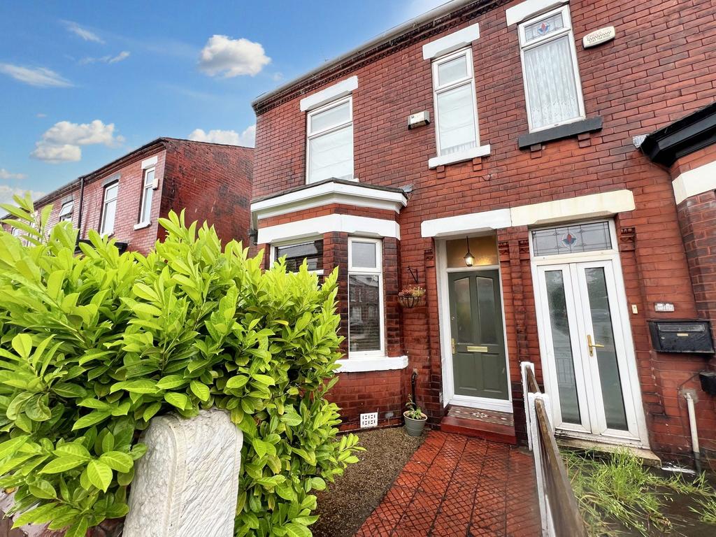 Parrin Lane, Eccles, M30 3 bed terraced house for sale £260,000