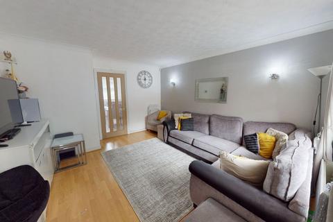 6 Broadhurst Drive, Northampton, NN3 9XB