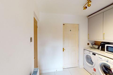 6 Broadhurst Drive, Northampton, NN3 9XB