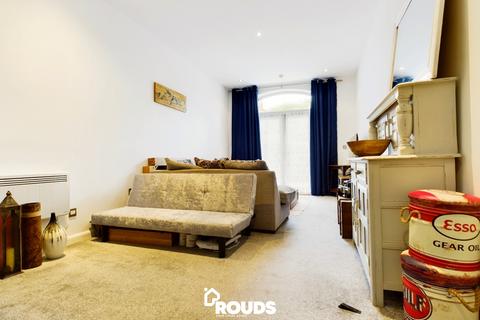 1 bedroom flat to rent, Waters Edge, Waterside, Dickens Heath, Shirley, Solihull, West Midlands