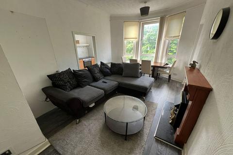 1 bedroom flat for sale, Mannering Court, Flat 2-2, Shawlands, Glasgow G41