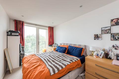 2 bedroom flat for sale, Battersea Park Road, Nine Elms, London, SW8