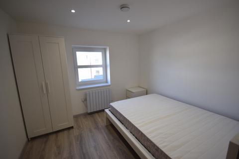 2 bedroom flat to rent, Palmerston Road,, Southampton, SO14
