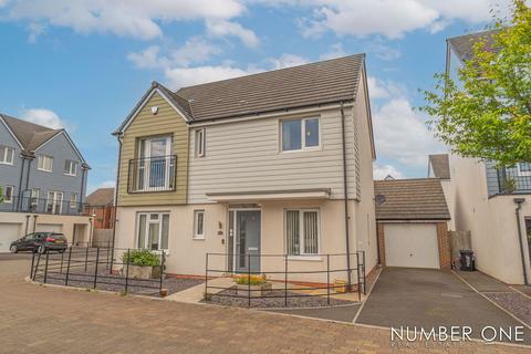 4 bedroom detached house for sale, Melingriffith Close, Newport, NP19