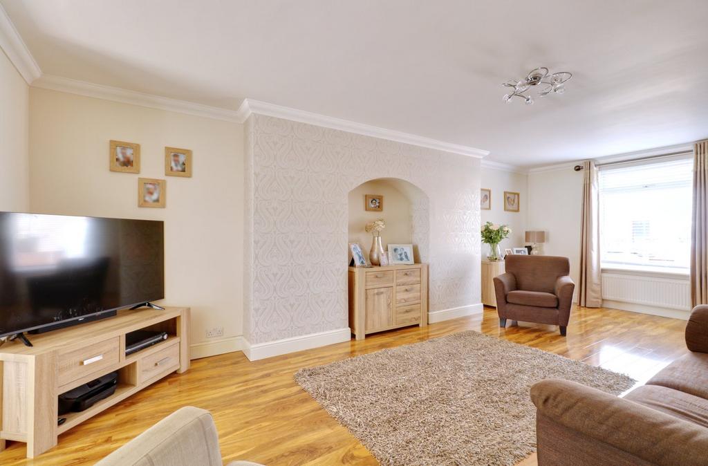 Maxey Road, Dagenham RM9 3 bed end of terrace house for sale £480,000