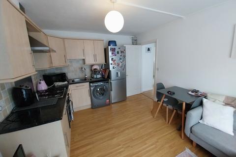1 bedroom ground floor flat to rent, Edenbridge, Kent, TN8