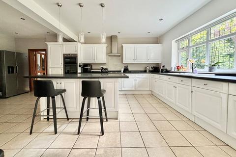 55 Whitecroft Way, Beckenham, BR3 3AQ