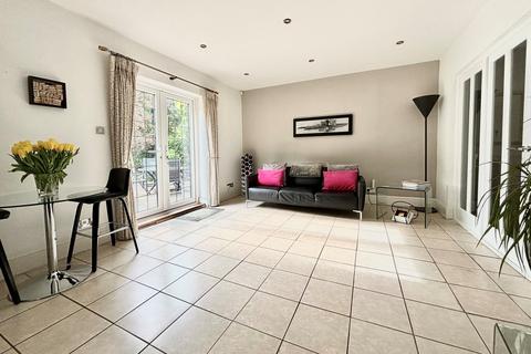 55 Whitecroft Way, Beckenham, BR3 3AQ