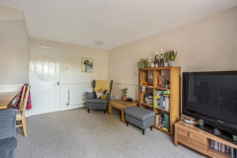 2 bedroom end of terrace house to rent, Acorn CLose,  Bicester,  OX26