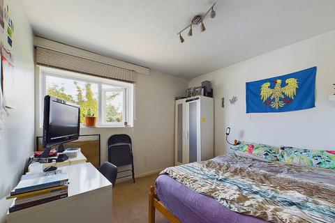 24 Radfield Way, Sidcup, DA15 8DZ