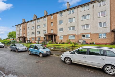 3 bedroom flat to rent, Langside Street, Clydebank, Glasgow, G81 5HJ