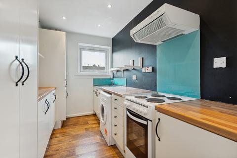 3 bedroom flat to rent, Langside Street, Clydebank, Glasgow, G81 5HJ