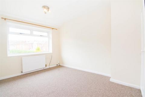 3 bedroom semi-detached house to rent, Horsforth, Leeds, West Yorkshire, LS18