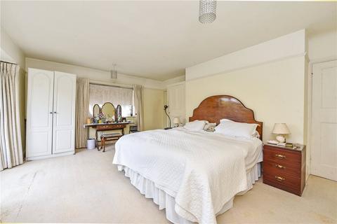 3 bedroom detached house for sale, Heath Road, Petersfield, Hampshire, GU31