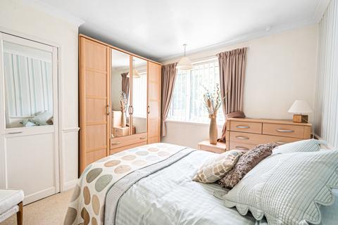237 Arle Road, Cheltenham, GL51 8LS
