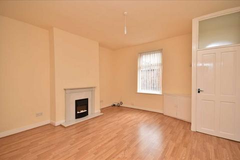 2 bedroom end of terrace house to rent, Northumberland Street, Chorley