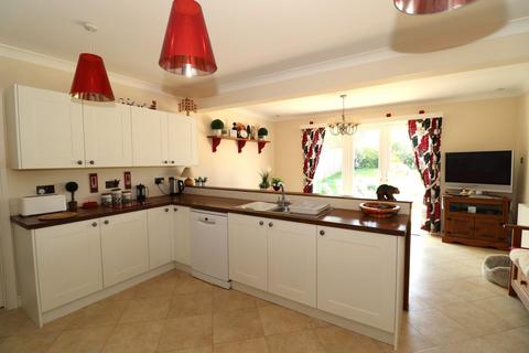 4 bedroom bungalow for sale, Collington Lane East, Bexhill-on-Sea, TN39
