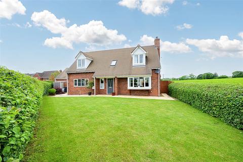 3 bedroom detached house for sale, Alder Close, Walford, Ross-on-Wye, Herefordshire, HR9