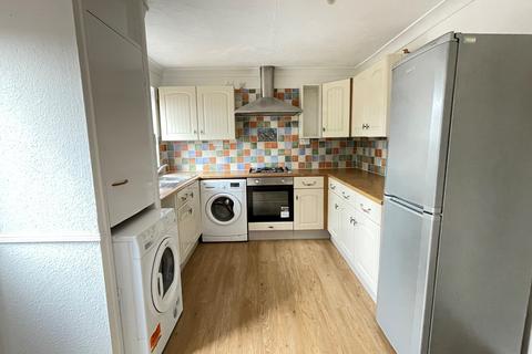 3 bedroom terraced house to rent, Forest Road, Frome BA11