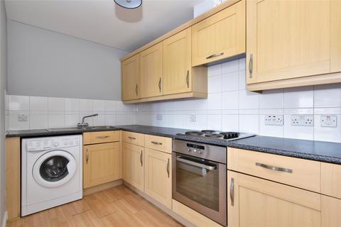 2 bedroom apartment for sale, Ovaltine Drive, Kings Langley, Hertfordshire, WD4