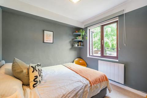 1 bedroom flat for sale, Clovelly Gardens, Crystal Palace