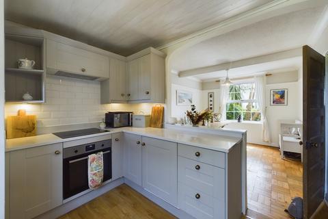 3 bedroom terraced house for sale, Pen-Y-Dre, Rhiwbina, Cardiff. CF14