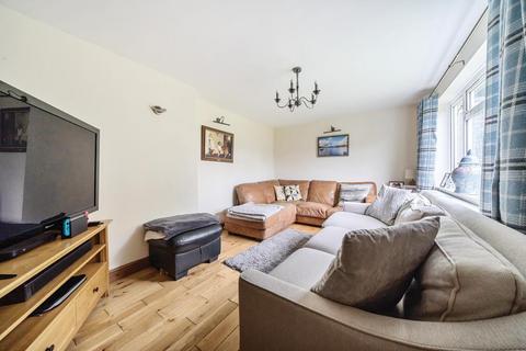 51 Greenfields, Kington, HR5 3AA