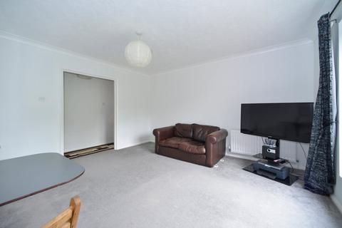 60 Chapel Fields, Godalming, GU7 2BX