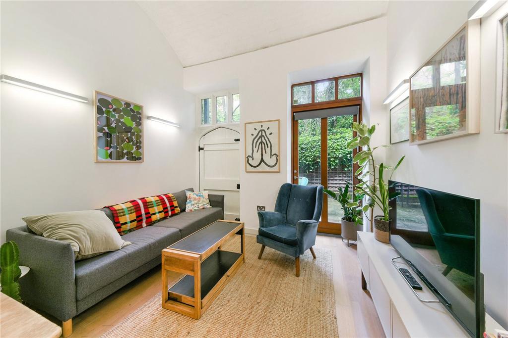 Living Room/Kitchen