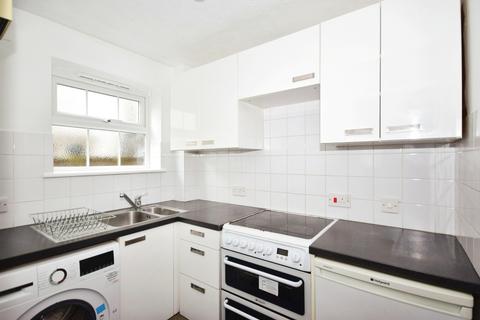 1 bedroom apartment to rent, Diceland Road Banstead SM7