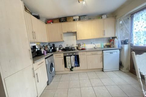 2 bedroom semi-detached house for sale, Lancing Road, Wigmore, Luton, LU2