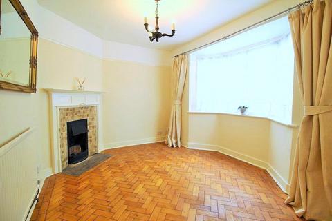 3 bedroom house to rent, Oakwood Road, Golders Hill, London, NW11